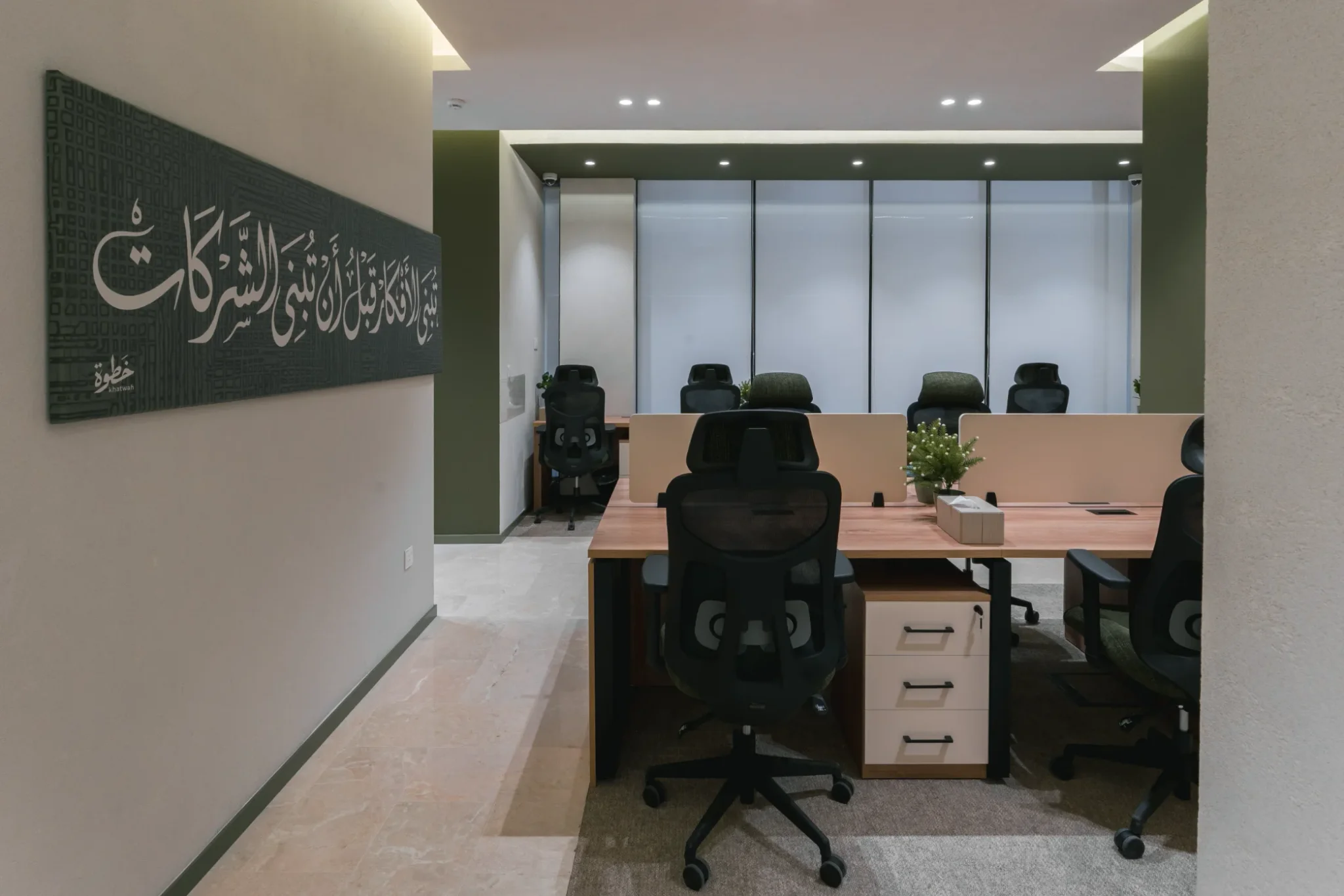 مكتب مشترك مخصص 3